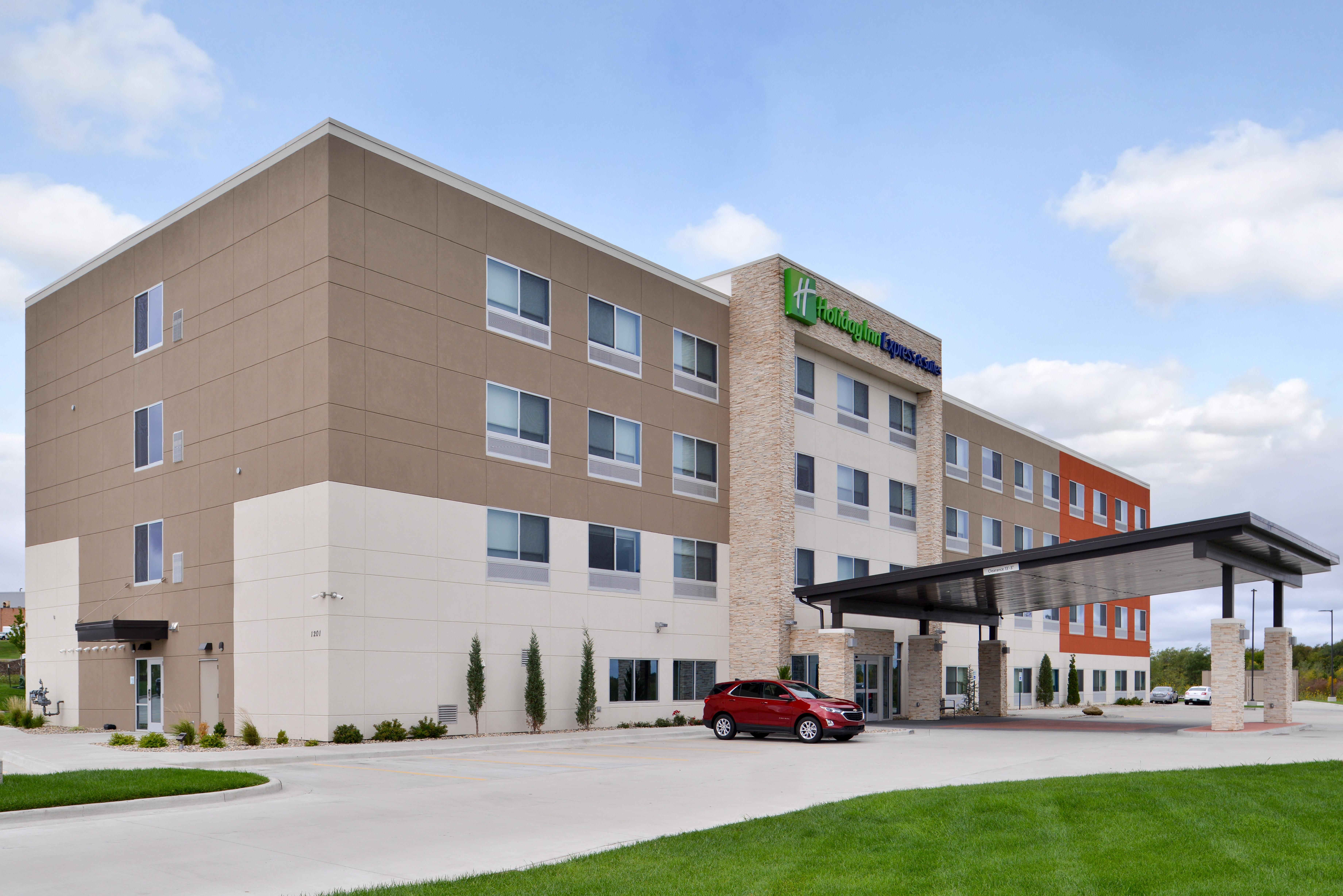Holiday Inn Express & Suites - Kansas City - Lee'S Summit By Ihg Εξωτερικό φωτογραφία