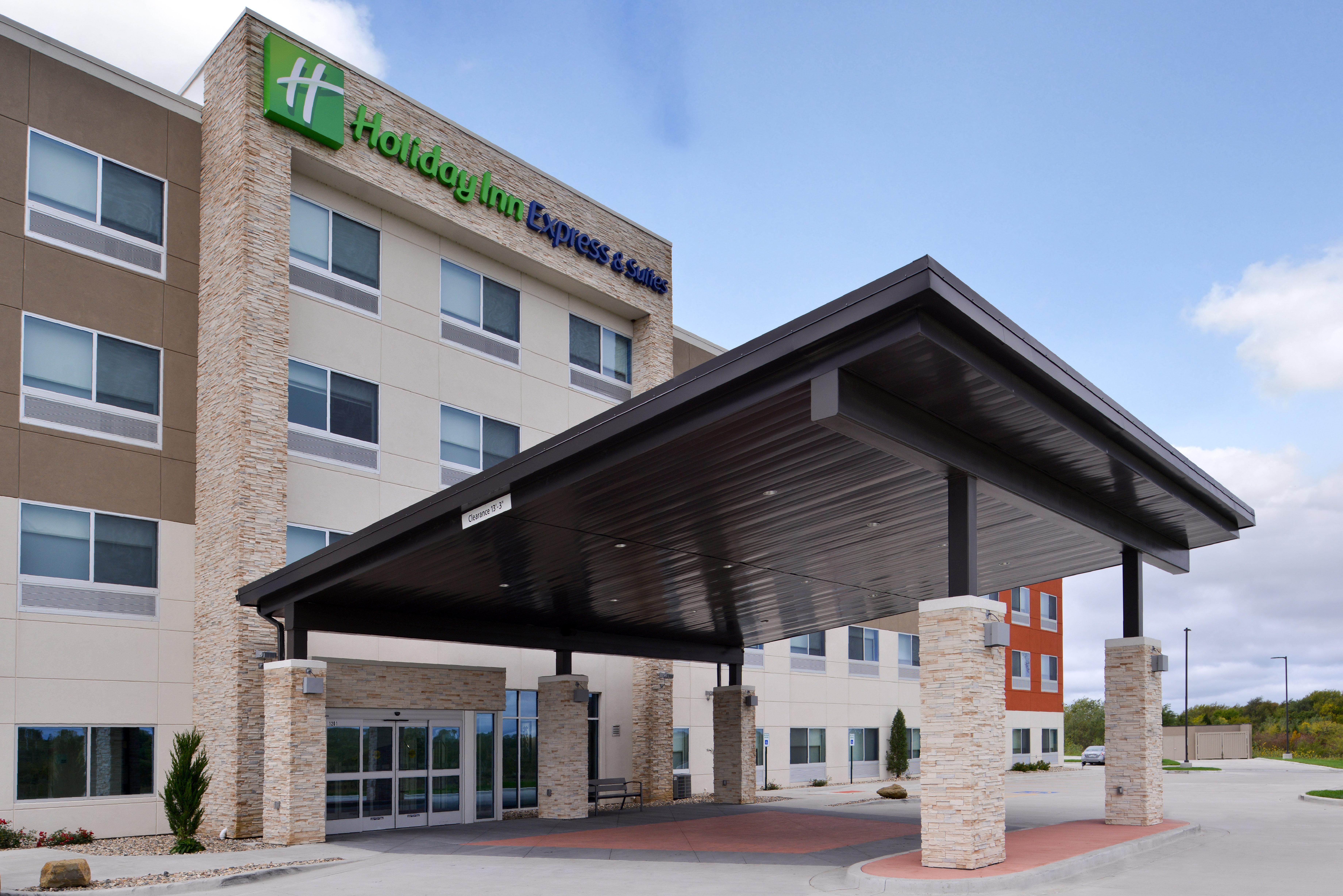 Holiday Inn Express & Suites - Kansas City - Lee'S Summit By Ihg Εξωτερικό φωτογραφία
